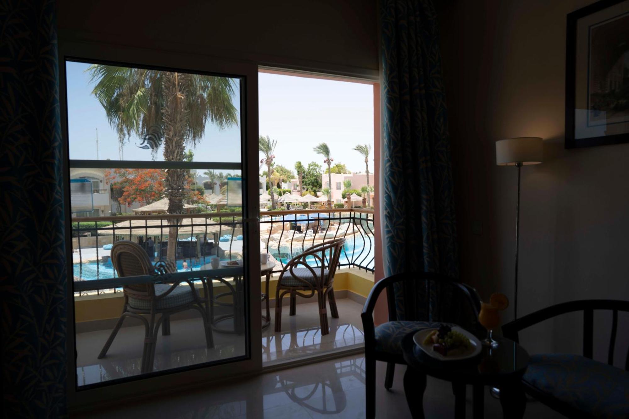 Hotel Sierra Sharm El Sheikh Esterno foto A room at the hotel